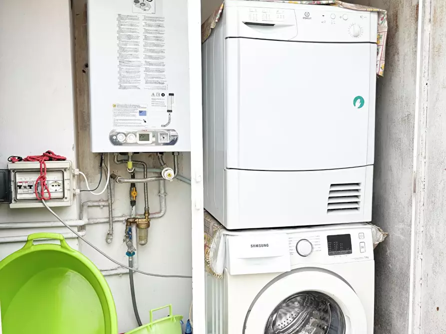 Immagine 25 di Appartamento in vendita  a Empoli