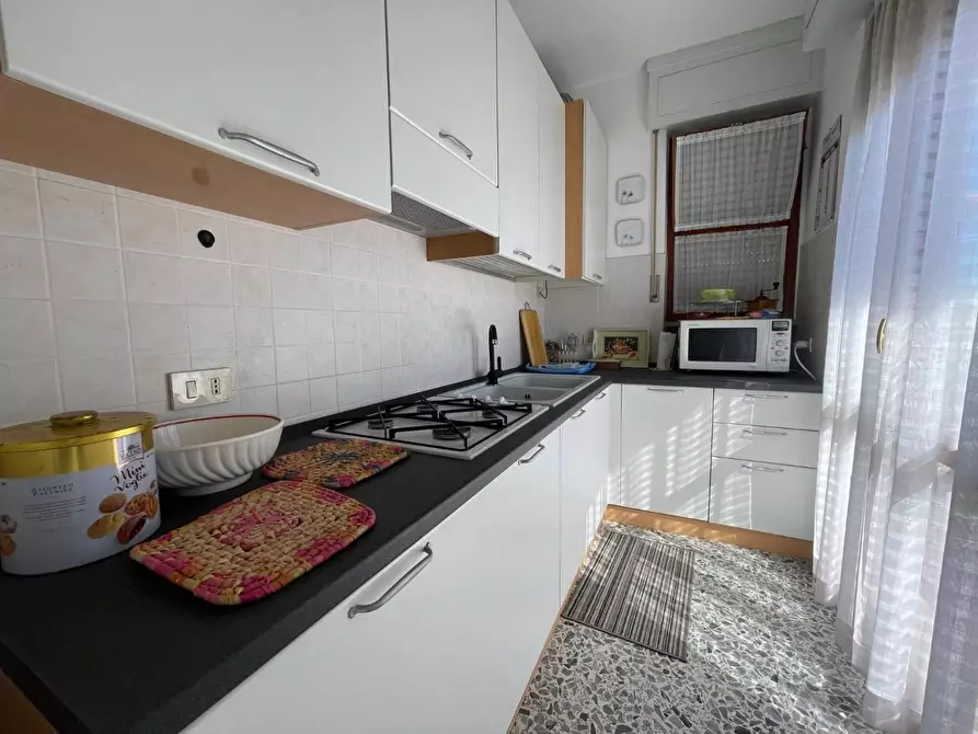 Immagine 4 di Appartamento in vendita  a Pisa