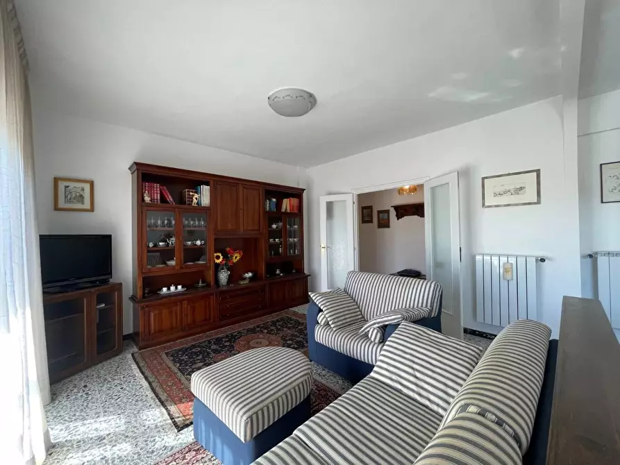 Immagine 2 di Appartamento in vendita  a Pisa