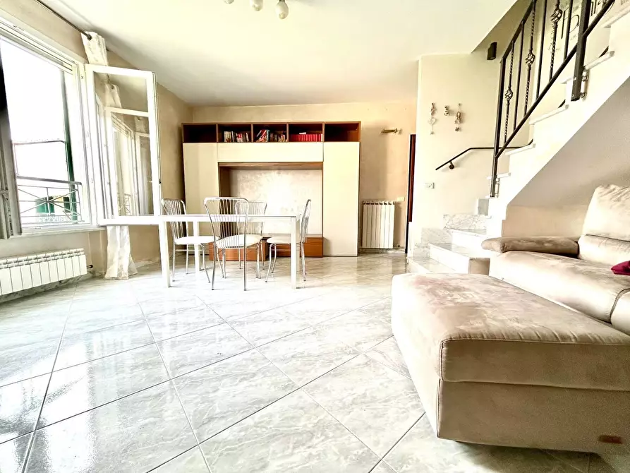 appartamento in vendita a Fosdinovo in zona Caniparola