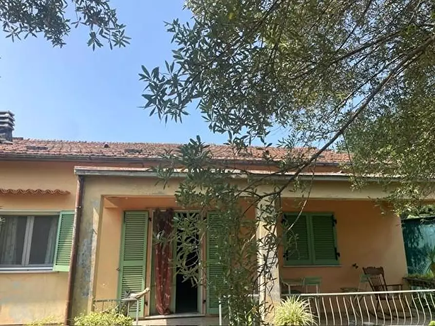 Immagine 10 di Casa indipendente in vendita  a Pietrasanta