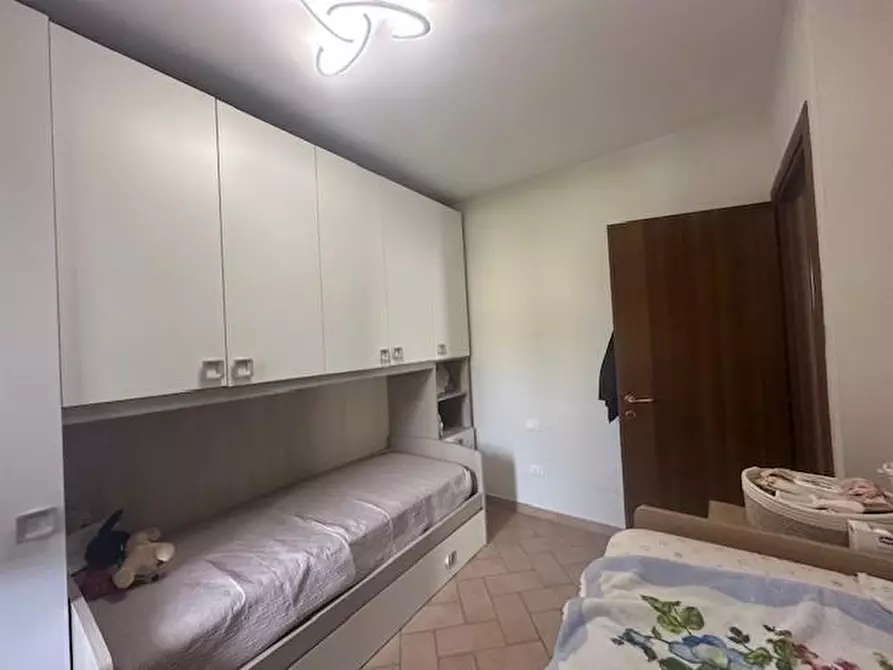 Immagine 20 di Villetta a schiera in vendita  a Cascina