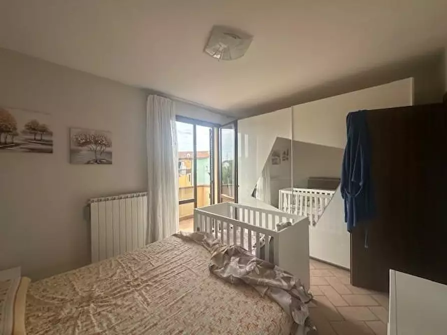 Immagine 17 di Villetta a schiera in vendita  a Cascina