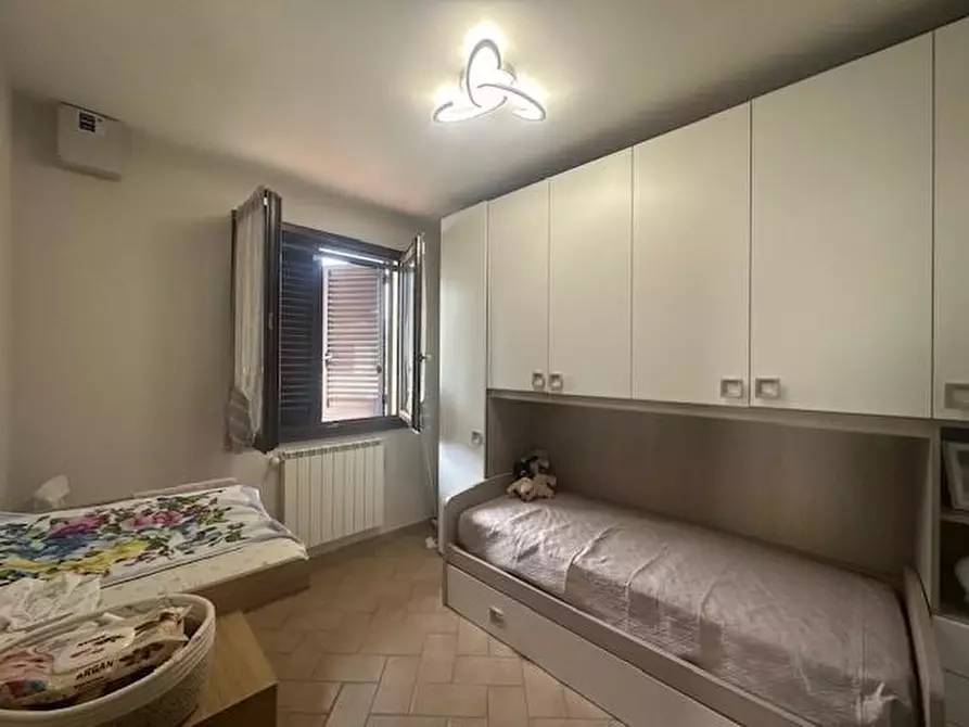 Immagine 18 di Villetta a schiera in vendita  a Cascina