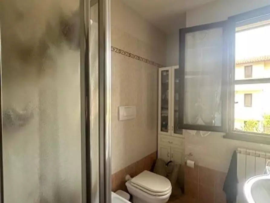 Immagine 21 di Villetta a schiera in vendita  a Cascina