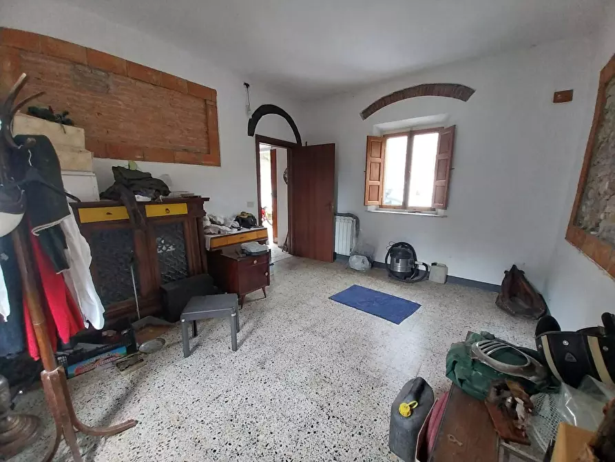 Immagine 11 di Rustico / casale in vendita  a Calci