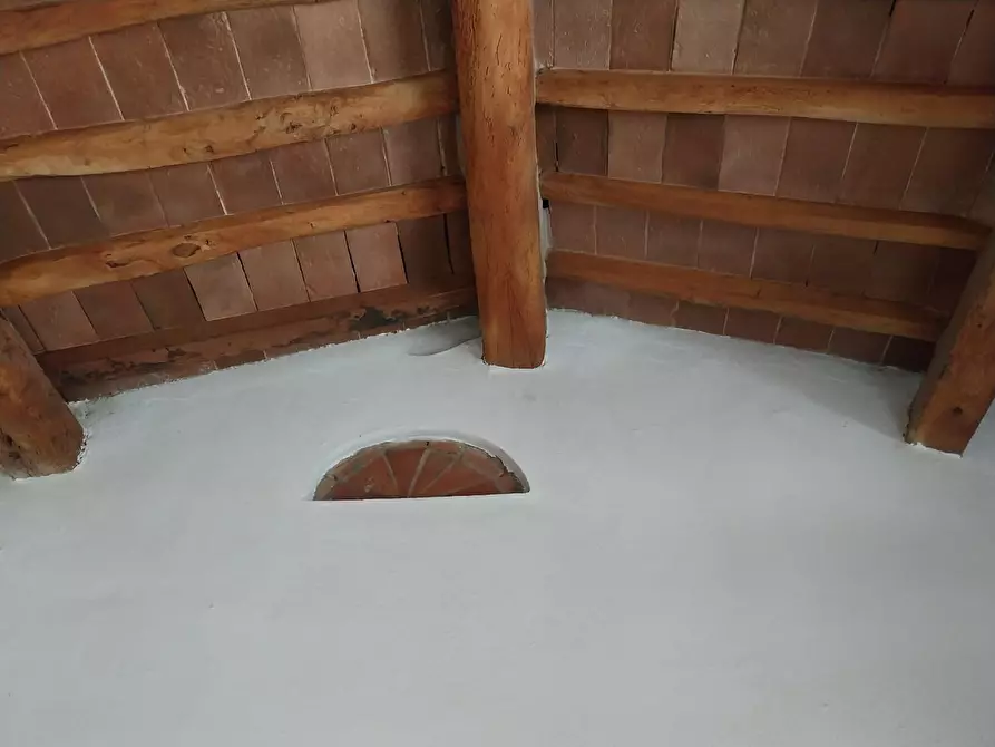 Immagine 33 di Rustico / casale in vendita  a Calci