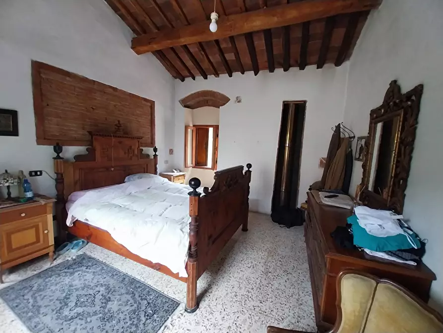 Immagine 25 di Rustico / casale in vendita  a Calci