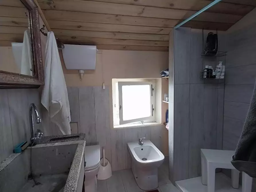 Immagine 30 di Rustico / casale in vendita  a Calci