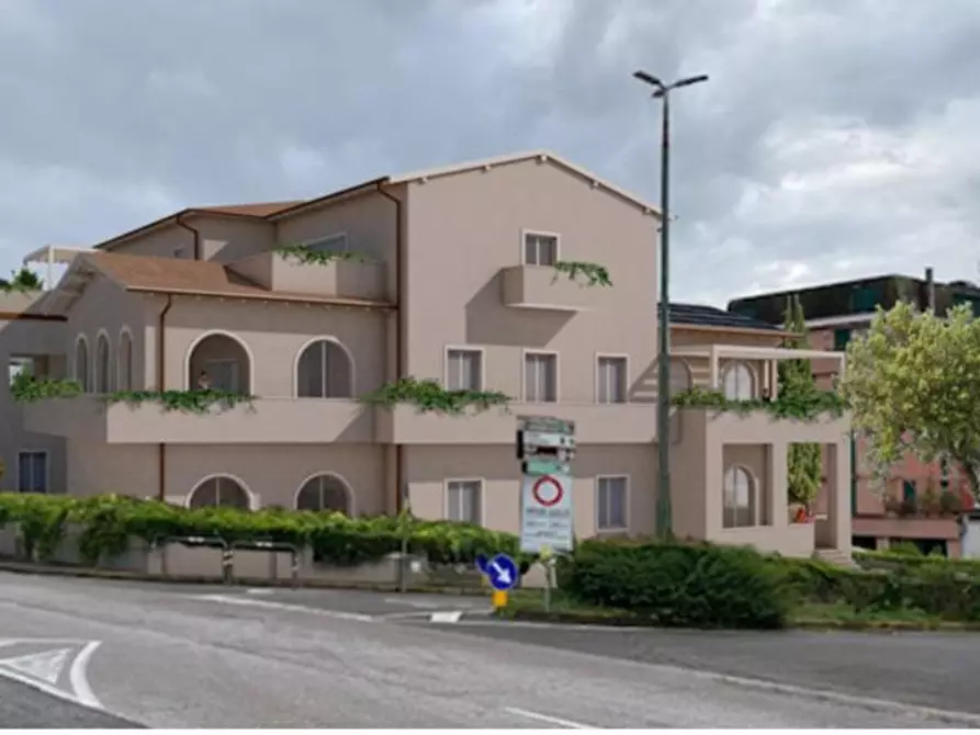 Immagine 4 di Appartamento in vendita  a Pontedera