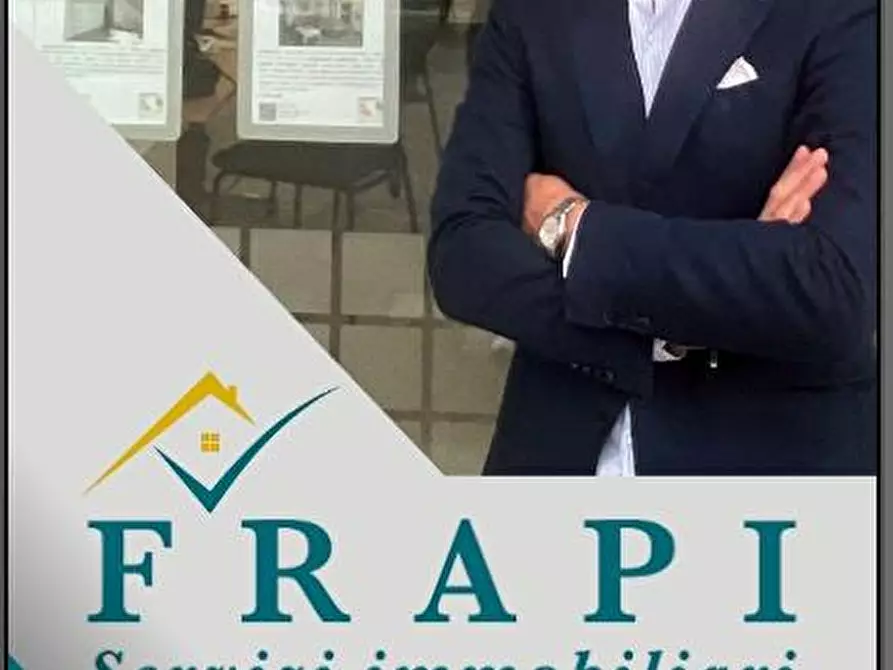 Immagine 2 di Laboratorio in affitto  a Agliana