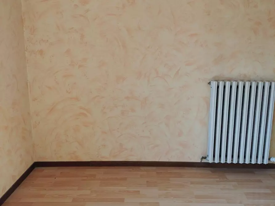 Immagine 5 di Casa bifamiliare in vendita  a Reggio Nell'emilia