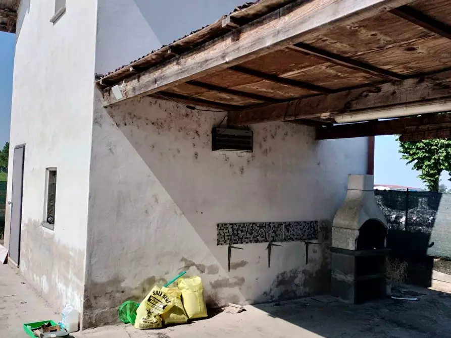 Immagine 19 di Casa bifamiliare in vendita  a Reggio Nell'emilia