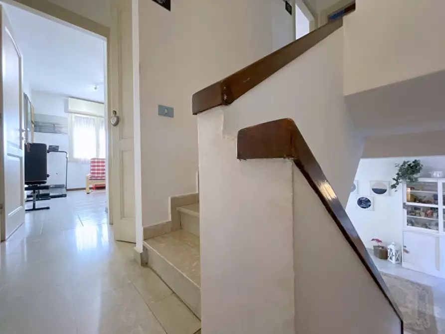 Immagine 15 di Villetta a schiera in vendita  a Camaiore