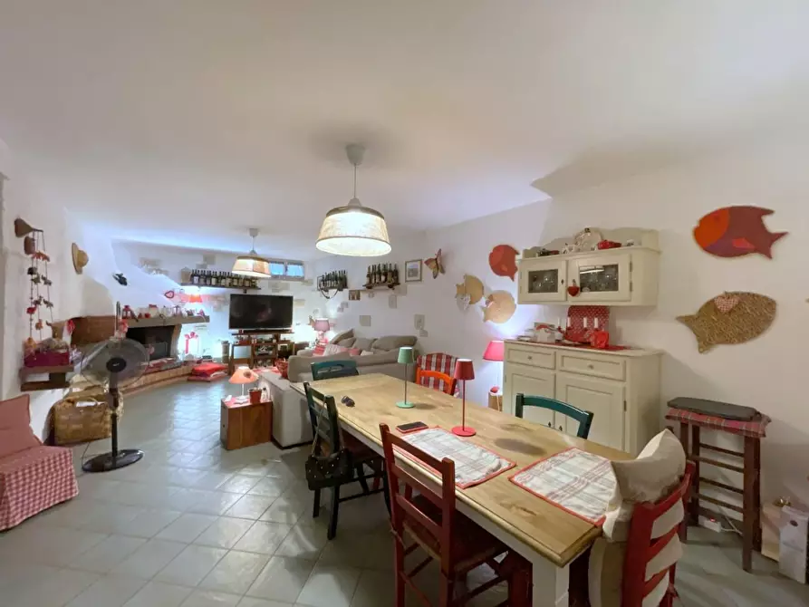 Immagine 42 di Villetta a schiera in vendita  a Camaiore