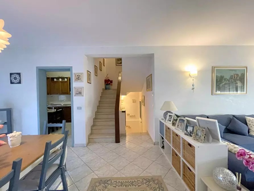 Immagine 4 di Villetta a schiera in vendita  a Camaiore