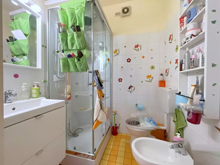 Immagine 22 di Villetta a schiera in vendita  a Camaiore