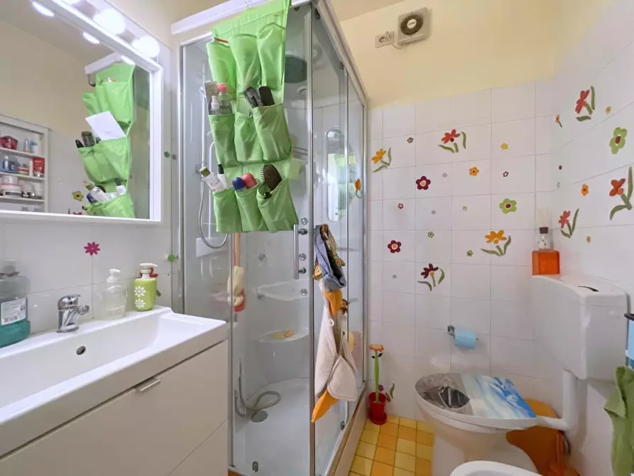 Immagine 21 di Villetta a schiera in vendita  a Camaiore