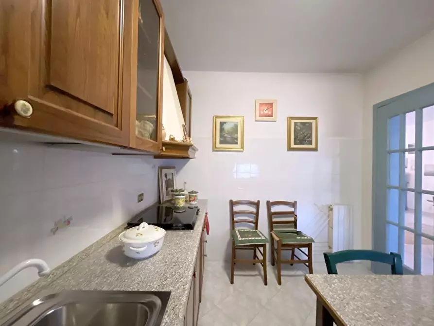 Immagine 12 di Villetta a schiera in vendita  a Camaiore