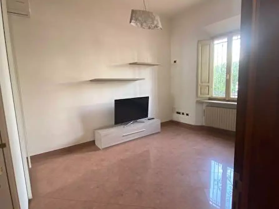 Immagine 7 di Villa in vendita  a Pisa