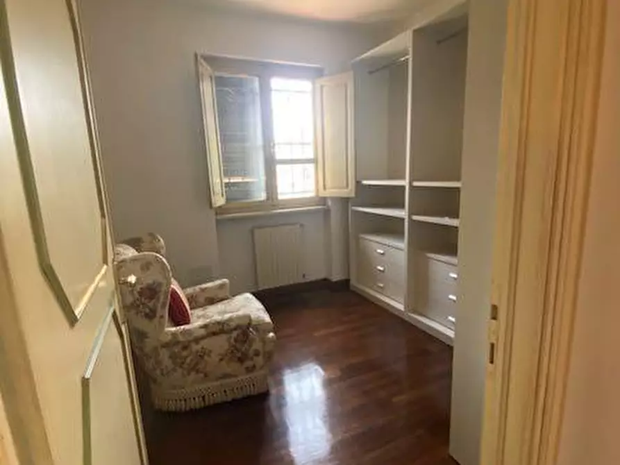 Immagine 17 di Villa in vendita  a Pisa