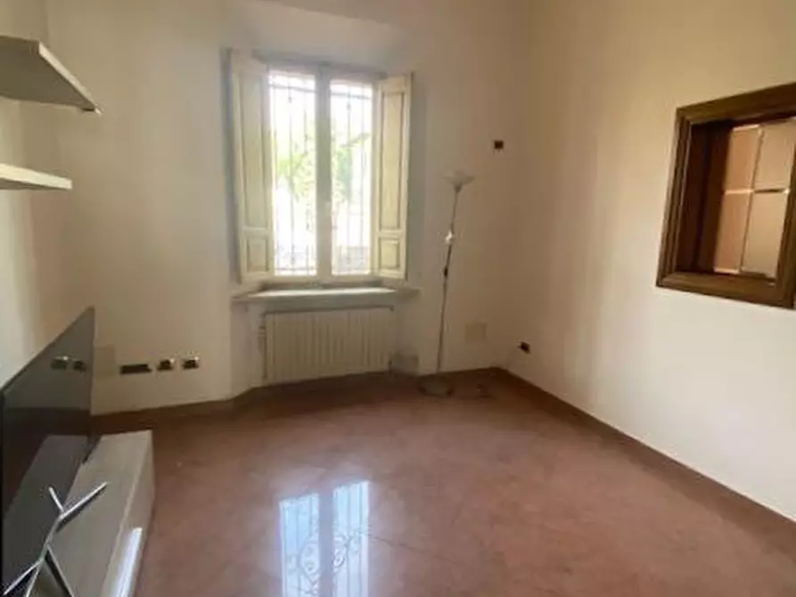 Immagine 9 di Villa in vendita  a Pisa