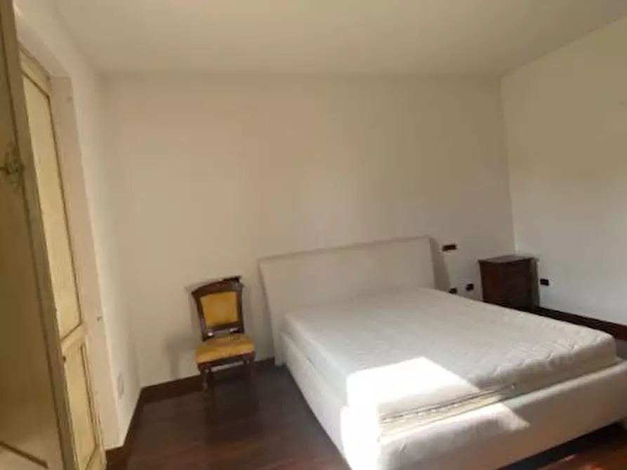 Immagine 21 di Villa in vendita  a Pisa