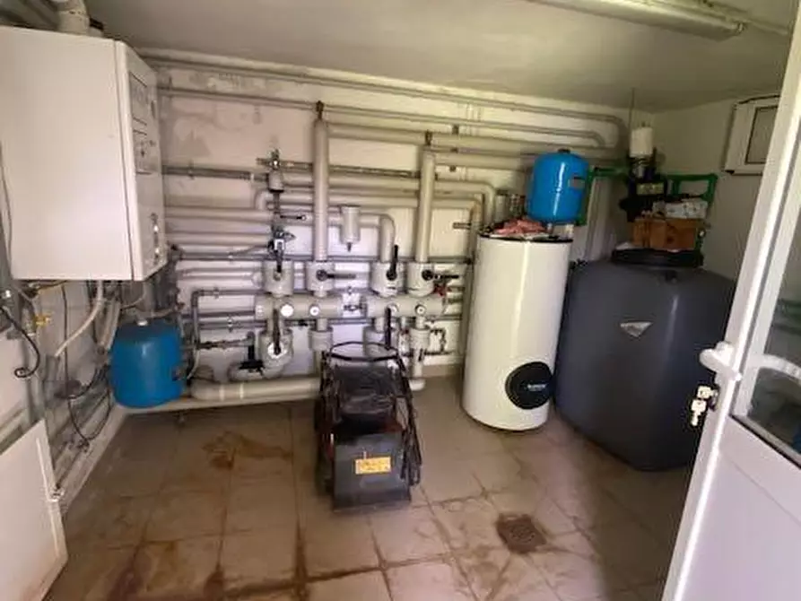 Immagine 54 di Villa in vendita  a Pisa