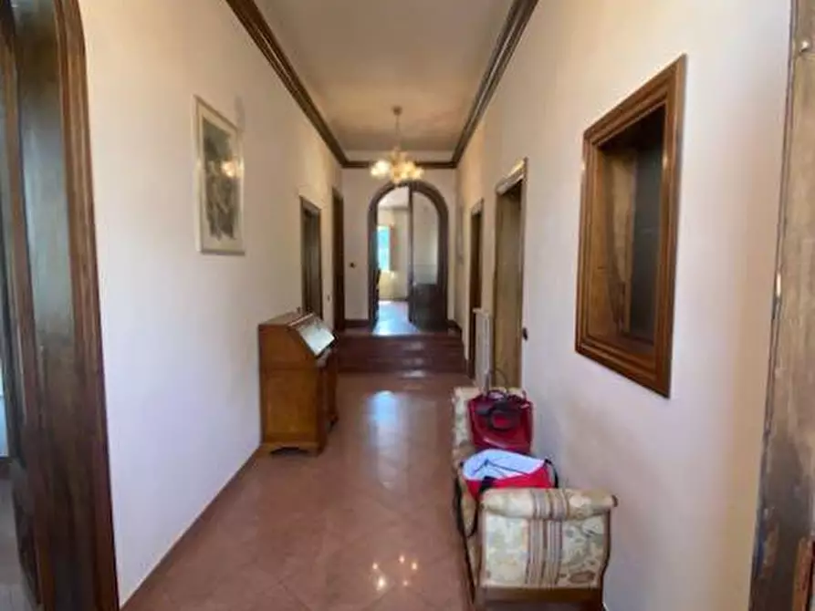 Immagine 10 di Villa in vendita  a Pisa