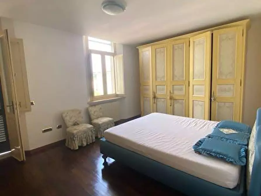 Immagine 25 di Villa in vendita  a Pisa