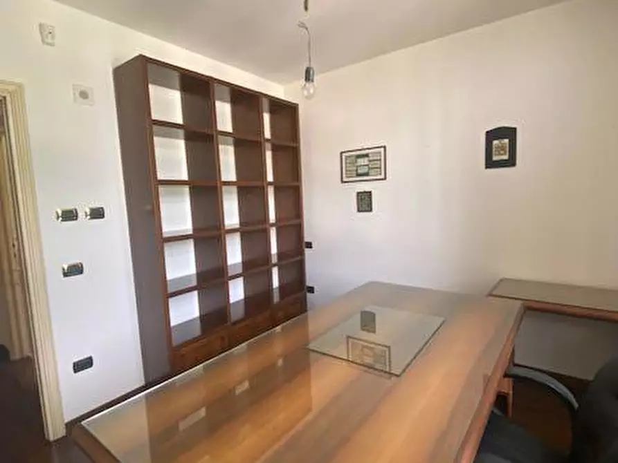 Immagine 28 di Villa in vendita  a Pisa