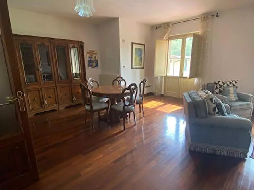 Immagine 13 di Villa in vendita  a Pisa