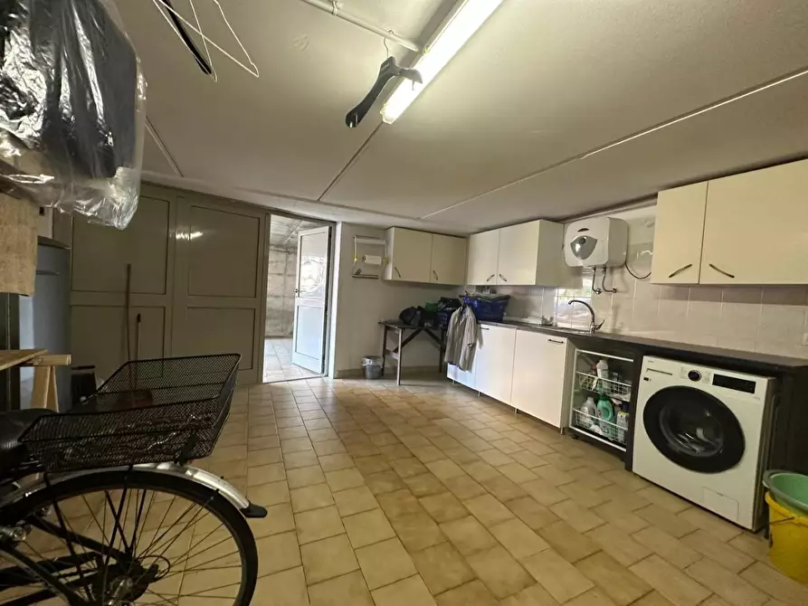 Immagine 17 di Appartamento in vendita  a Campiglia Marittima