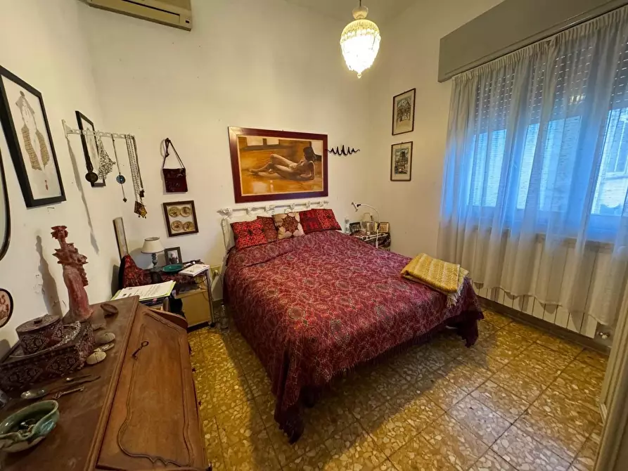 Immagine 3 di Appartamento in vendita  a Viareggio