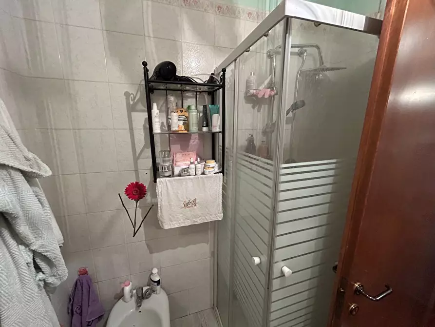 Immagine 18 di Appartamento in vendita  a Siena