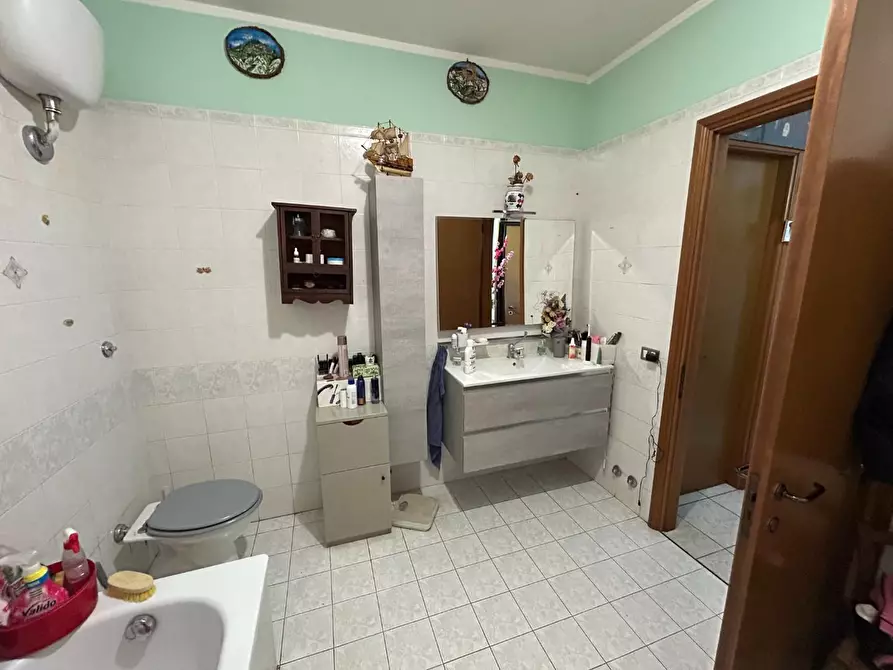 Immagine 5 di Appartamento in vendita  a Siena