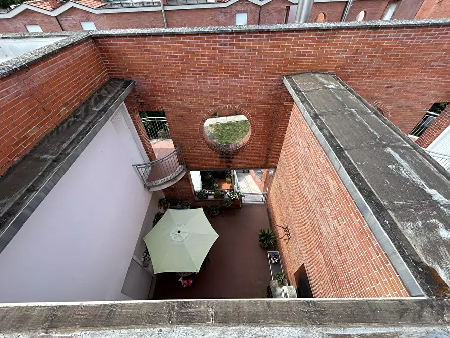 Immagine 29 di Appartamento in vendita  a Siena