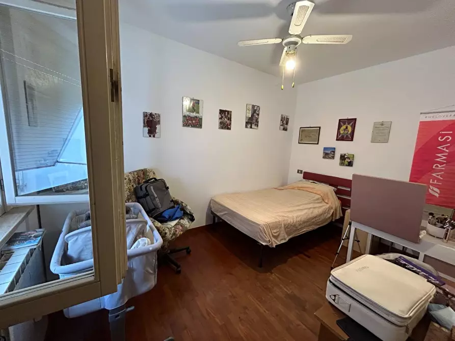 Immagine 26 di Appartamento in vendita  a Siena