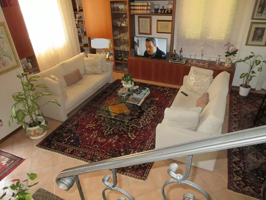 Immagine 6 di Villetta a schiera in vendita  a Empoli