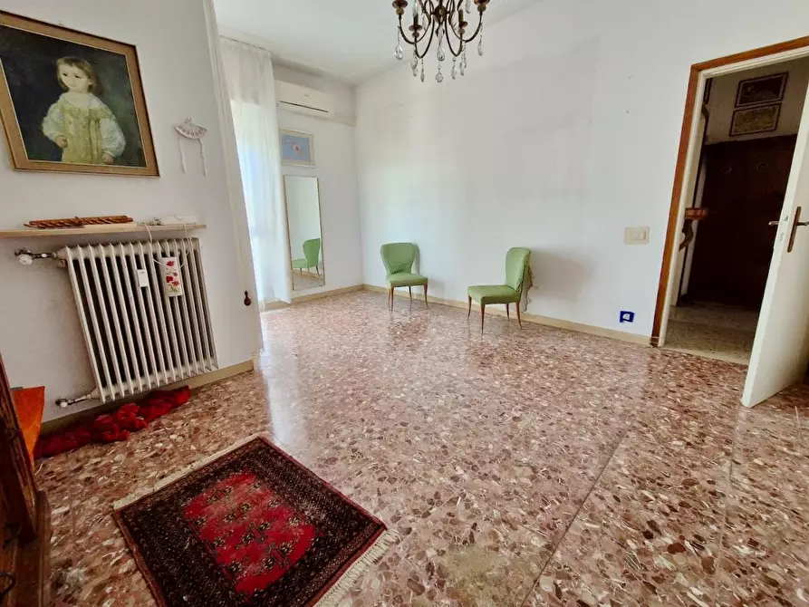 Immagine 27 di Appartamento in vendita  a Pisa