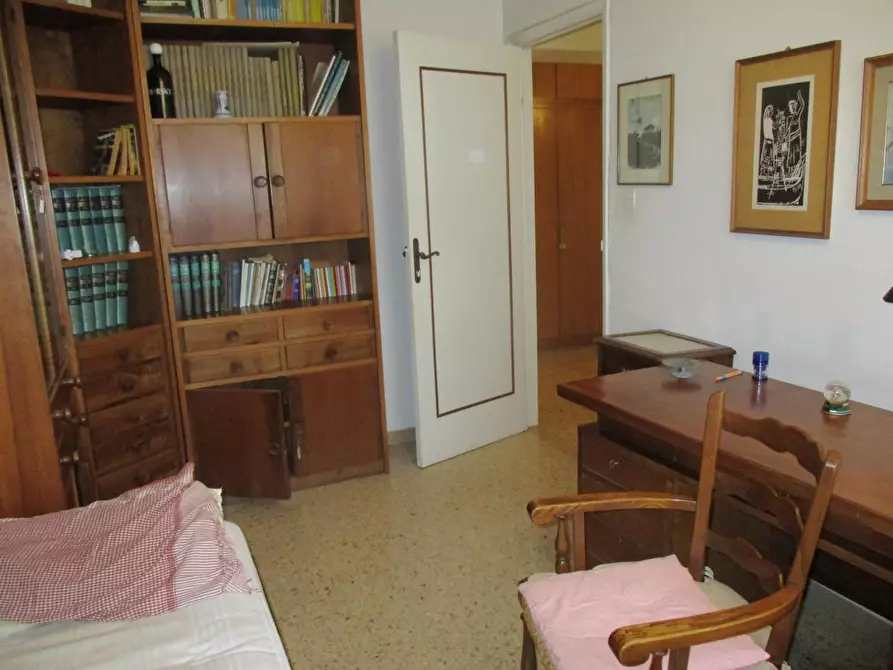 Immagine 26 di Appartamento in vendita  a Pontedera