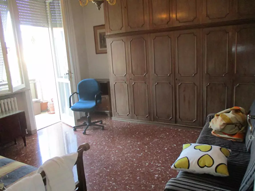 Immagine 17 di Appartamento in vendita  a Pontedera