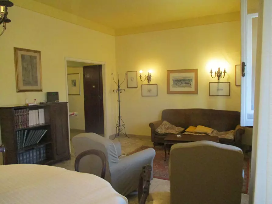 Immagine 2 di Appartamento in vendita  a Pontedera