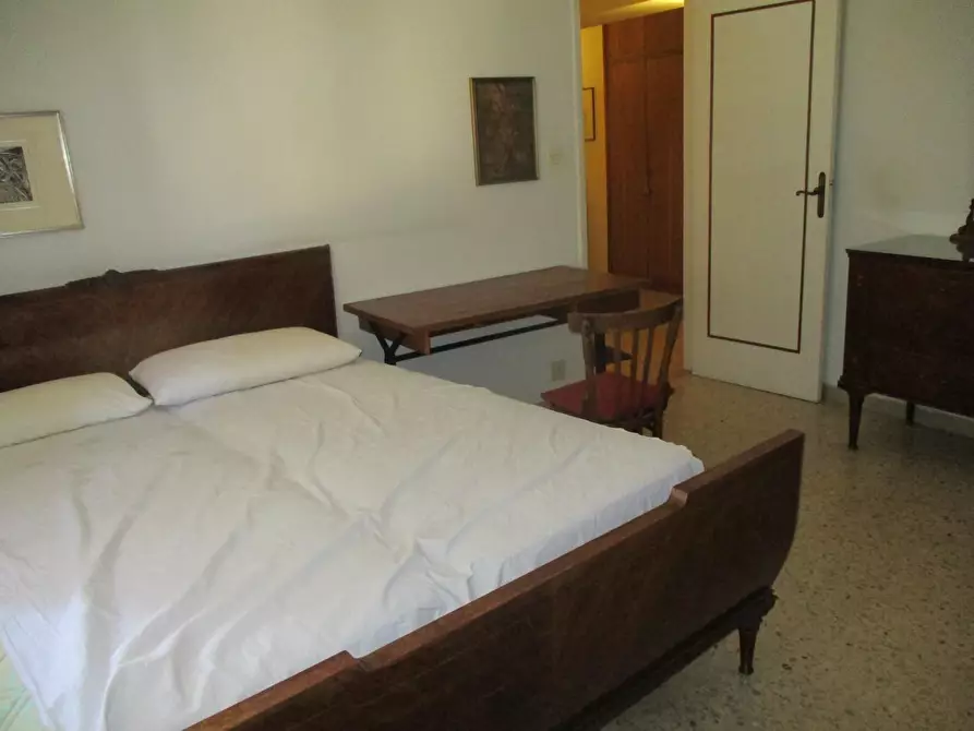 Immagine 31 di Appartamento in vendita  a Pontedera