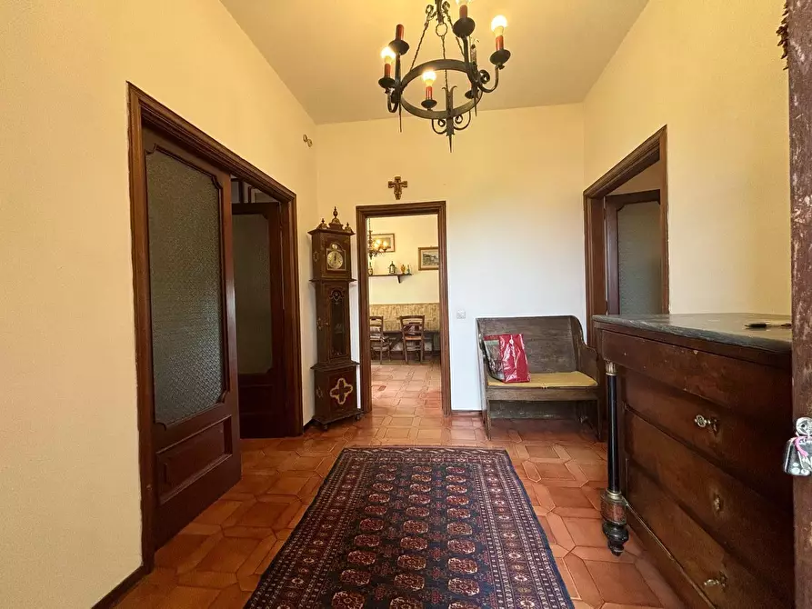 Immagine 17 di Villa in vendita  a Lucca