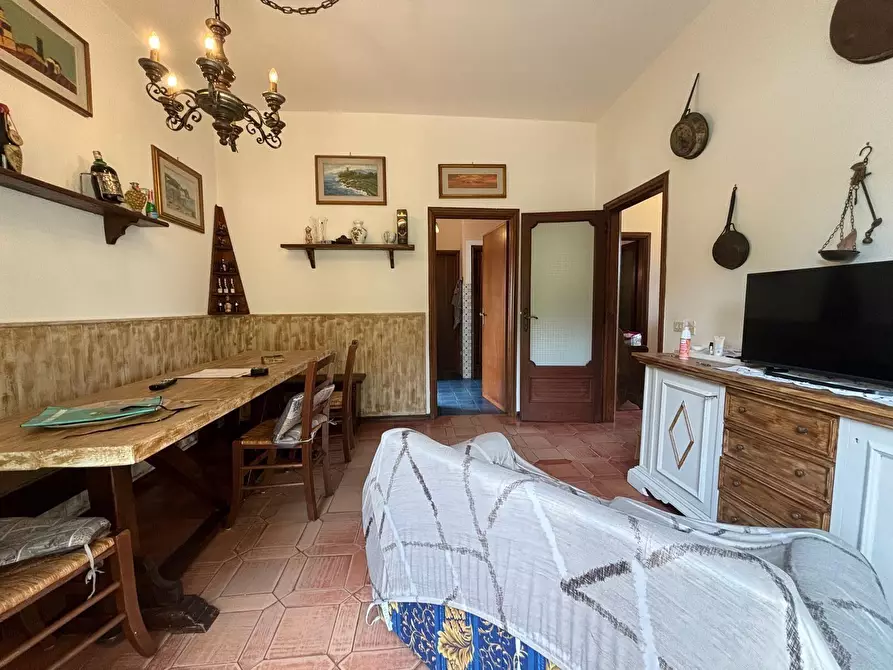 Immagine 19 di Villa in vendita  a Lucca