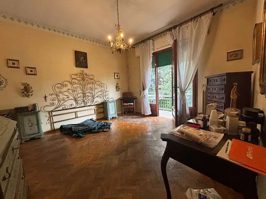 Immagine 12 di Villa in vendita  a Lucca