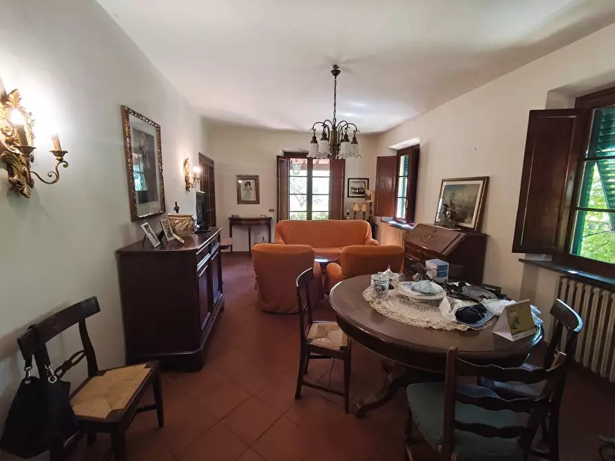 Immagine 41 di Villa in vendita  a Lucca