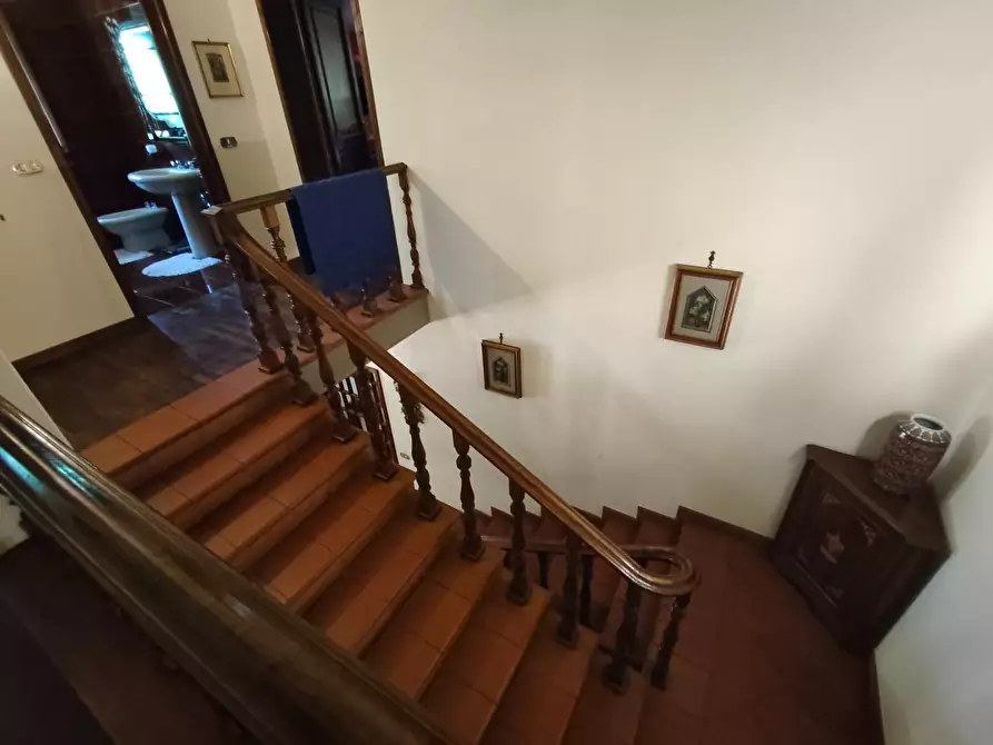 Immagine 38 di Villa in vendita  a Lucca