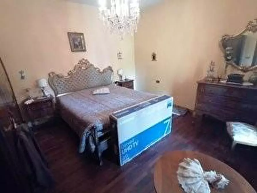 Immagine 24 di Villa in vendita  a Lucca